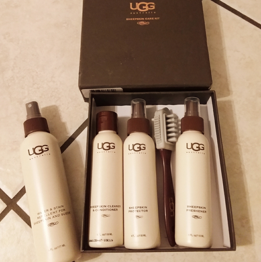 Ugg sheepskin care kit